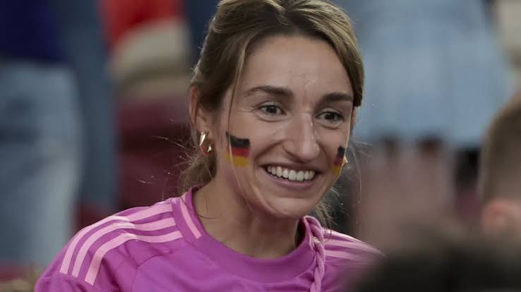 lena wurzenberger nase